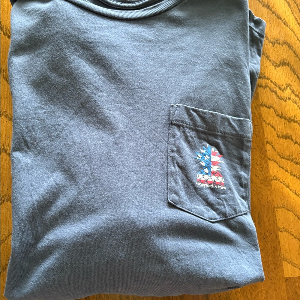 Vineyard Vines Black Cotton T-Shirt - Picture 2 of 3